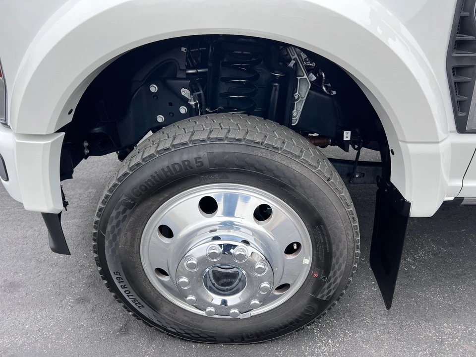 2024 Ford Super Duty 5th Gen - Image 9 of 21