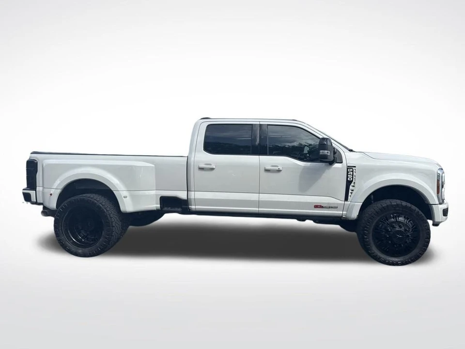 2024 Ford Super Duty 5th Gen - Image 4 of 12