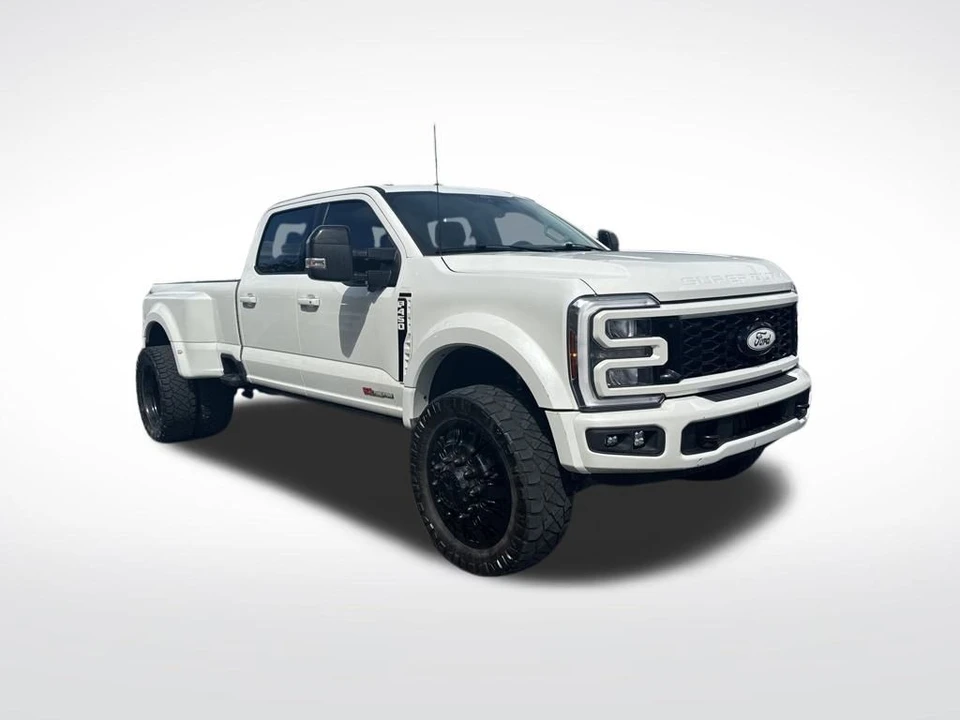 2024 Ford Super Duty 5th Gen - Image 2 of 12