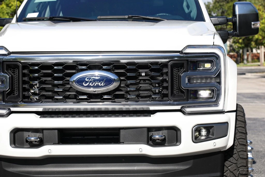 2024 Ford Super Duty 5th Gen - Image 10 of 21