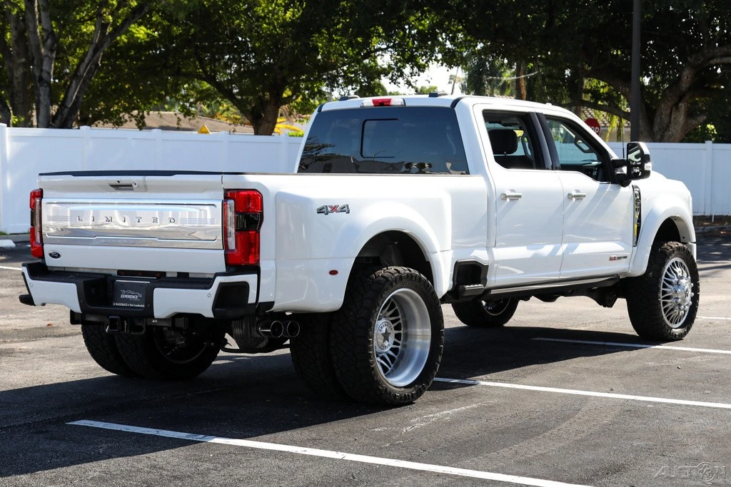 2024 Ford Super Duty 5th Gen - Image 5 of 21