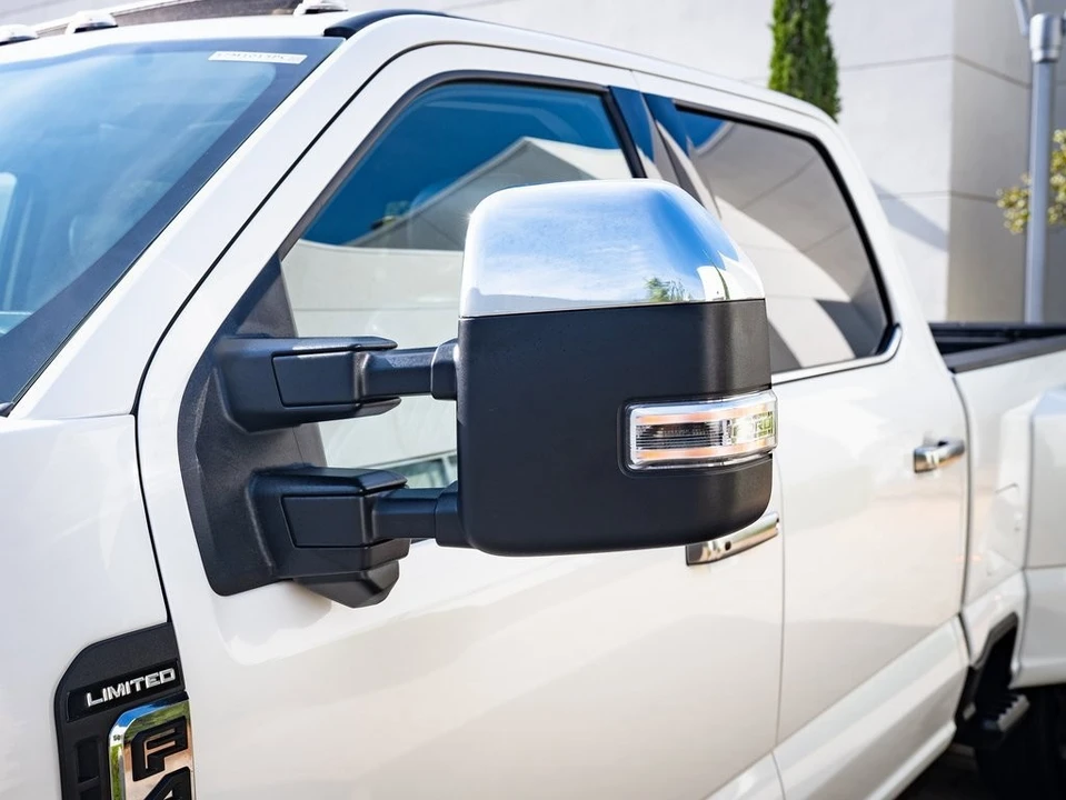 2024 Ford Super Duty 5th Gen - Image 18 of 21