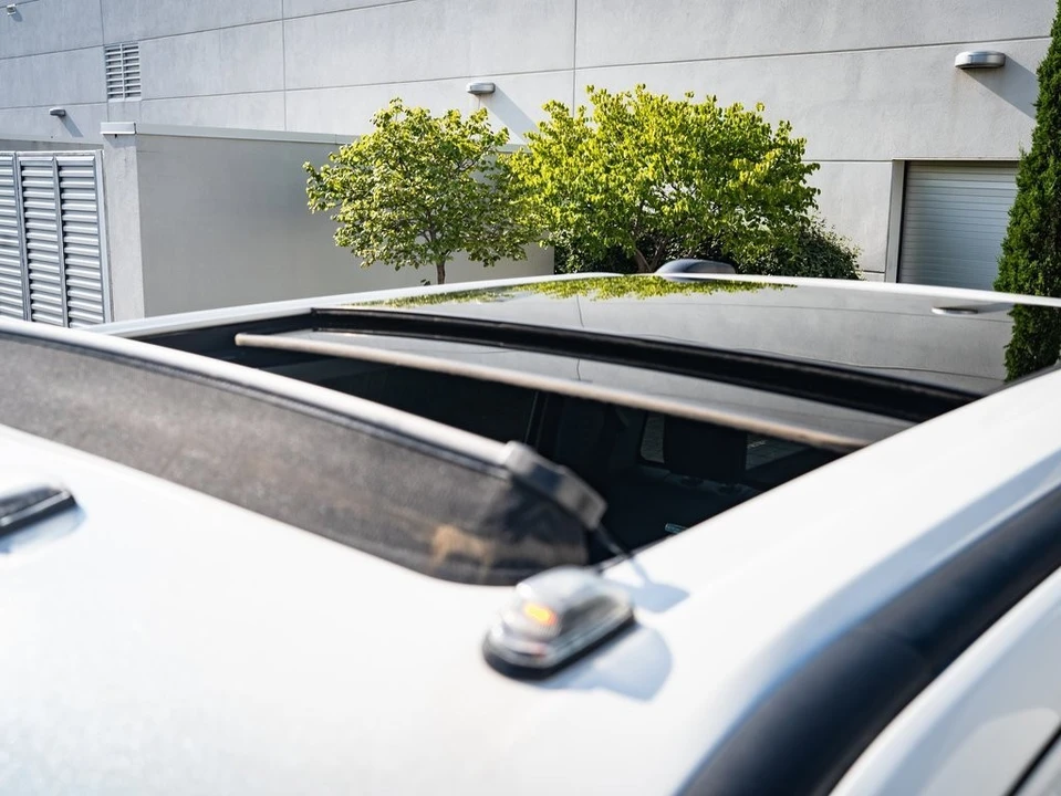 2024 Ford Super Duty 5th Gen - Image 14 of 21