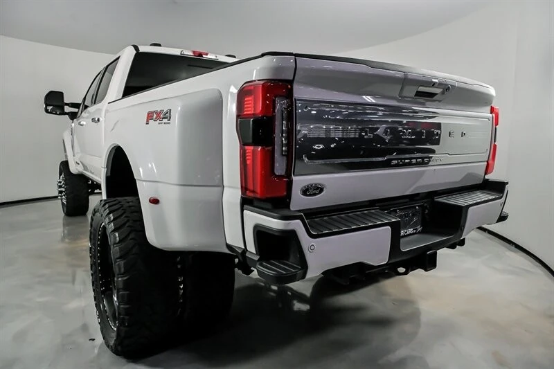2024 Ford Super Duty 5th Gen - Image 8 of 31
