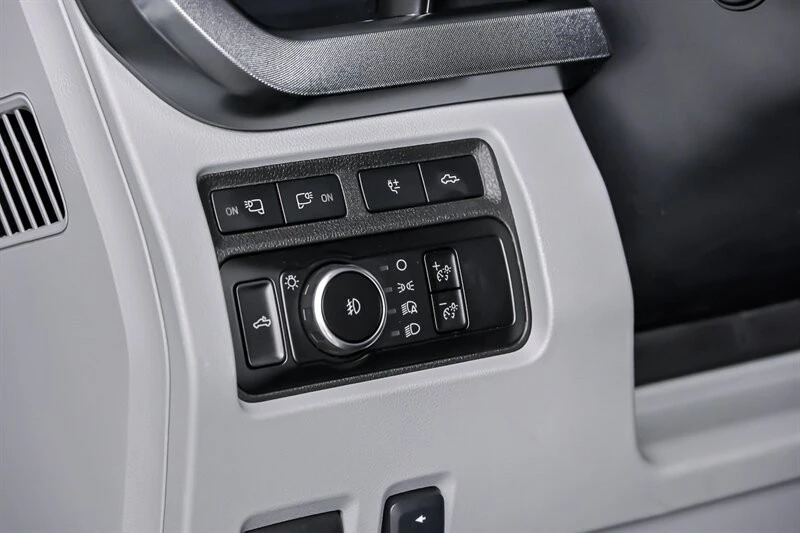 2024 Ford Super Duty 5th Gen - Image 25 of 31