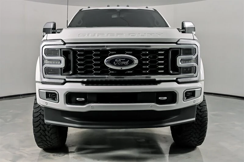 2024 Ford Super Duty 5th Gen - Image 5 of 31