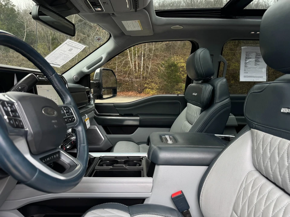 2024 Ford Super Duty 5th Gen - Image 17 of 21