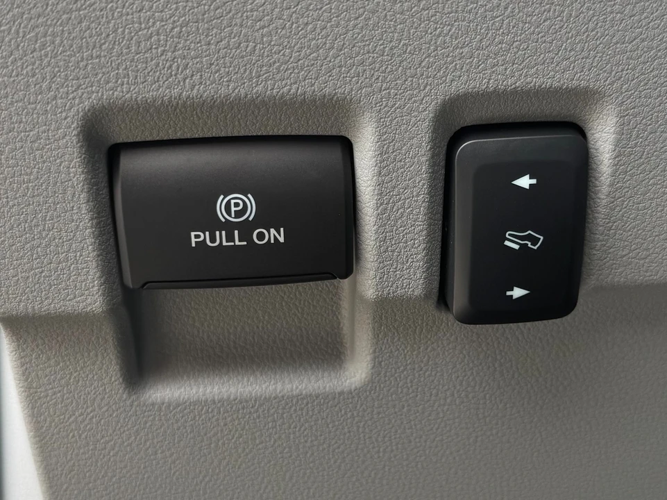2024 Ford Super Duty 5th Gen - Image 19 of 21