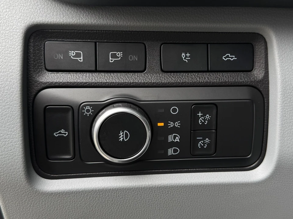 2024 Ford Super Duty 5th Gen - Image 18 of 21
