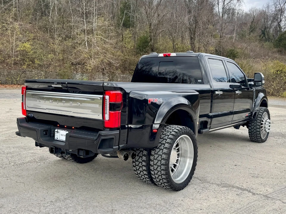 2024 Ford Super Duty 5th Gen - Image 3 of 12