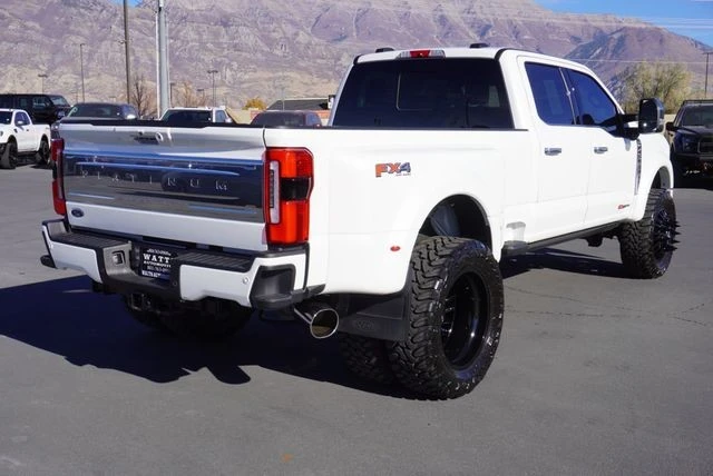 2024 Ford Super Duty 5th Gen - Image 14 of 21