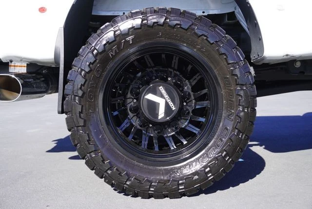 2024 Ford Super Duty 5th Gen - Image 19 of 21