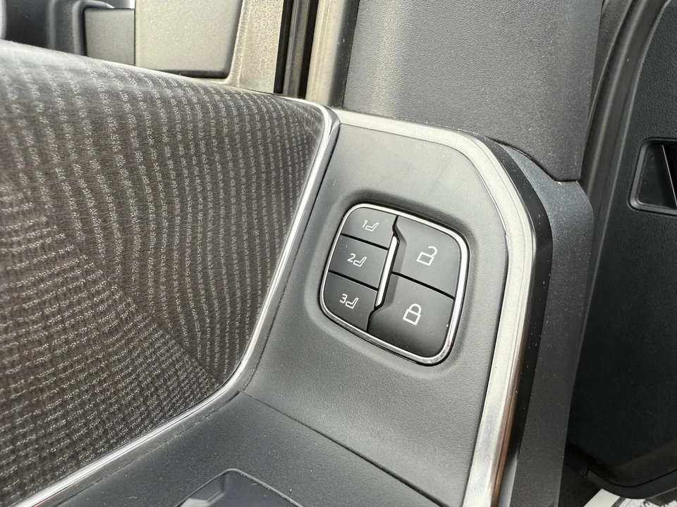 2024 Ford Super Duty 5th Gen - Image 14 of 21