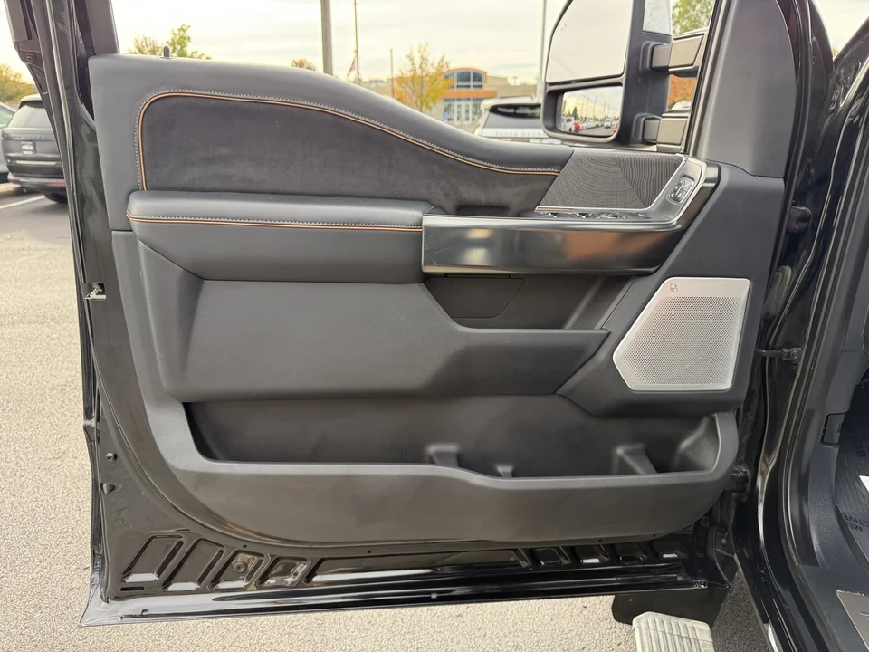 2024 Ford Super Duty 5th Gen - Image 13 of 21