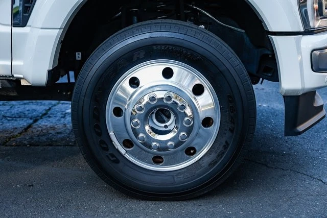 2024 Ford Super Duty 5th Gen - Image 9 of 12