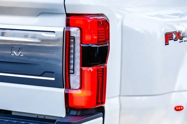 2024 Ford Super Duty 5th Gen - Image 8 of 12
