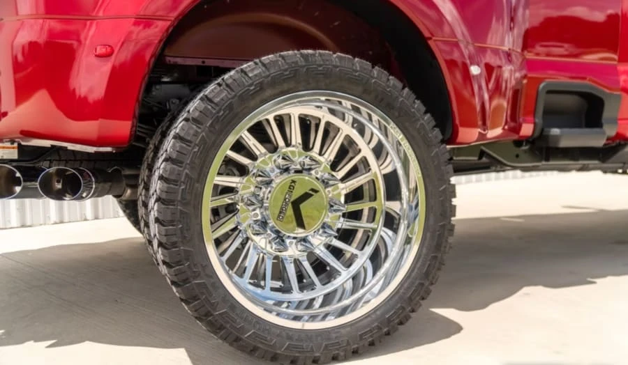 2024 Ford Super Duty 5th Gen - Image 7 of 25