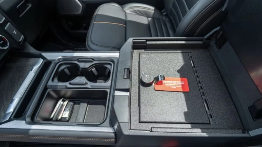 2024 Ford Super Duty 5th Gen - Image 21 of 25