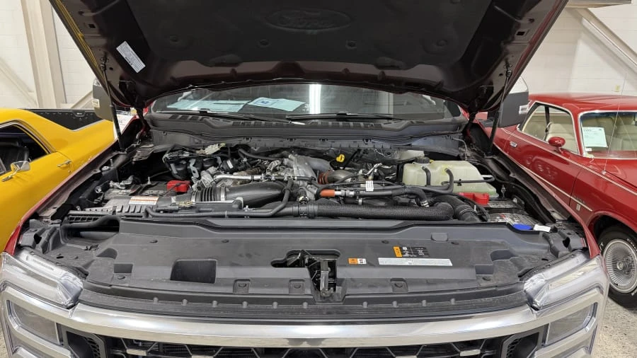 2024 Ford Super Duty 5th Gen - Image 24 of 25