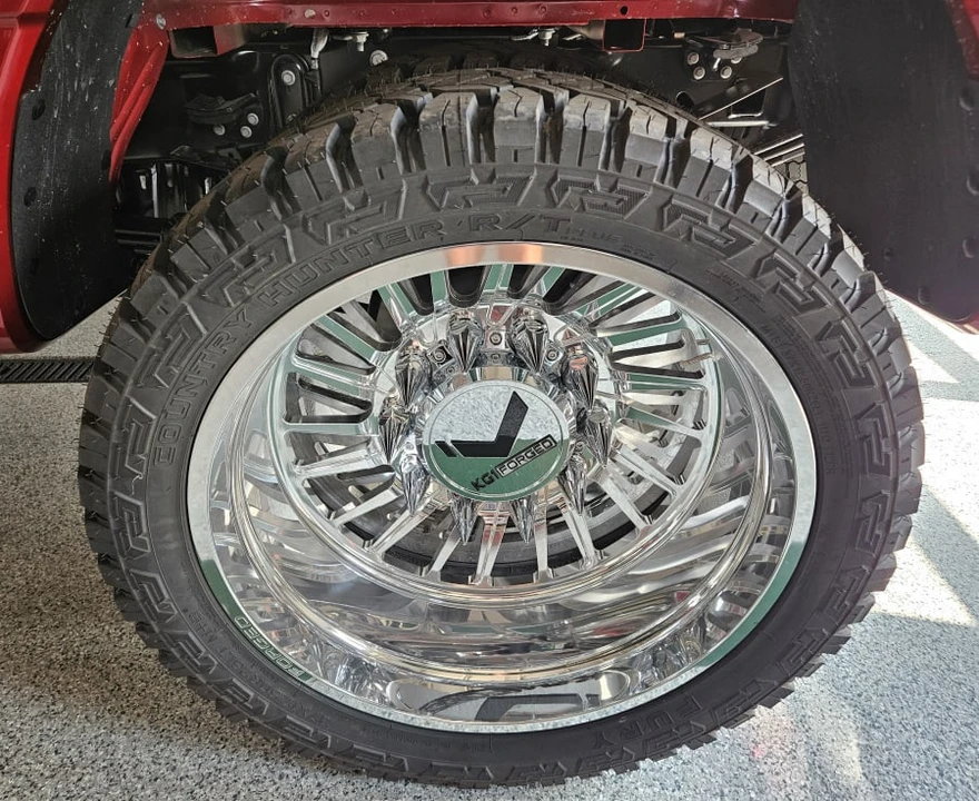 2024 Ford Super Duty 5th Gen - Image 12 of 25