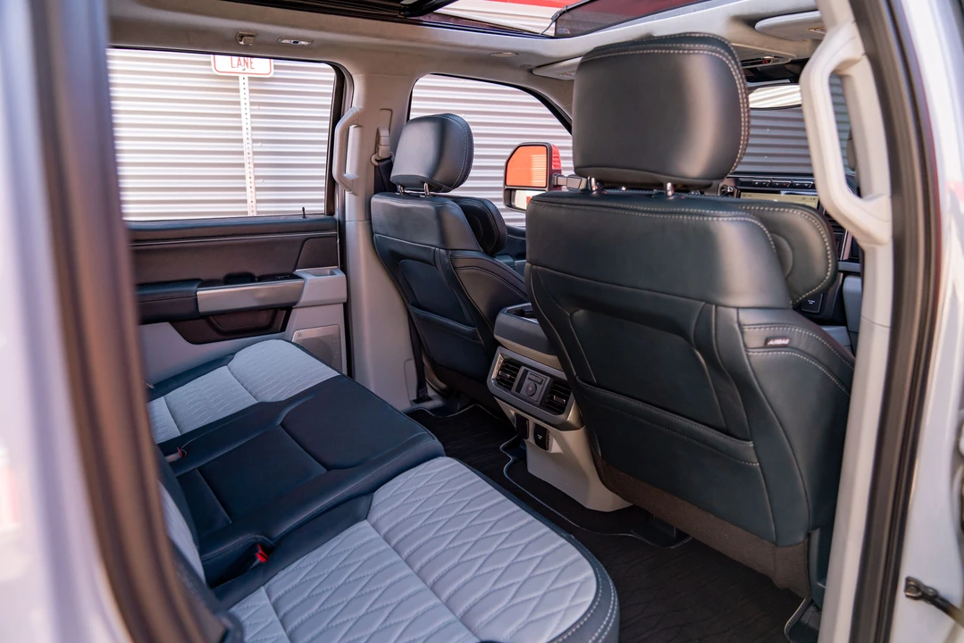 2024 Ford Super Duty 5th Gen - Image 24 of 31