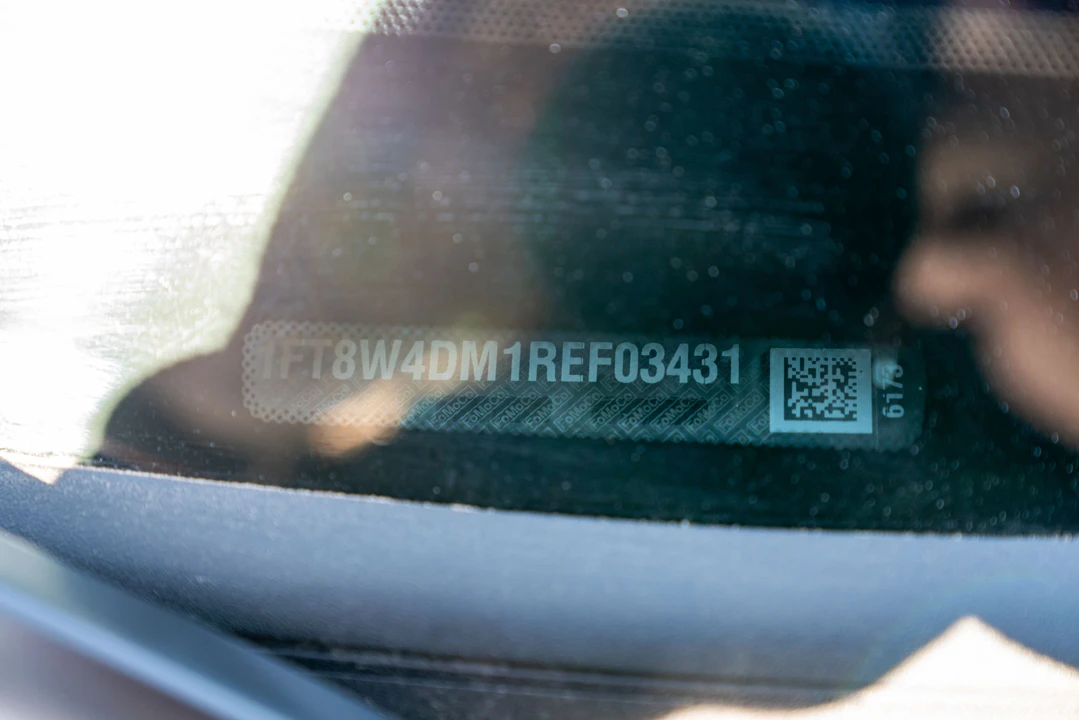 2024 Ford Super Duty 5th Gen - Image 7 of 31