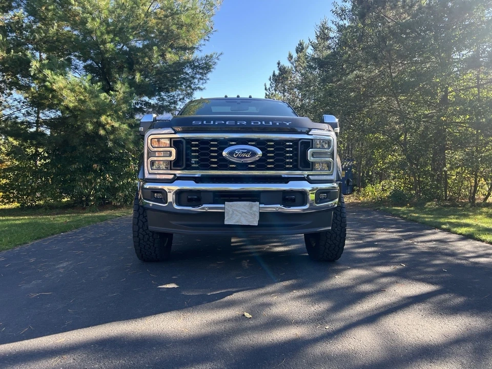 2024 Ford Super Duty 5th Gen - Image 2 of 18