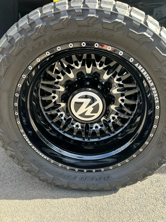 2024 Ford Super Duty 5th Gen - Image 18 of 21