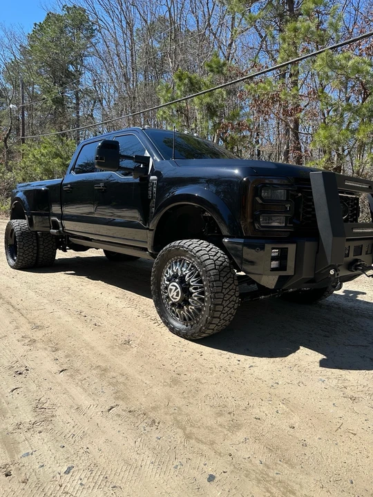 2024 Ford Super Duty 5th Gen - Image 8 of 21