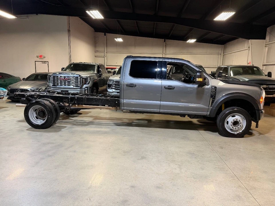 2024 Ford Super Duty 5th Gen - Image 5 of 12