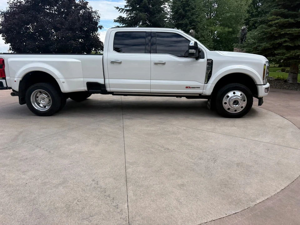 2024 Ford Super Duty 5th Gen - Image 24 of 31