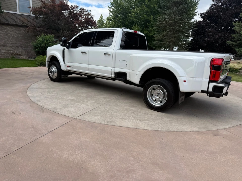 2024 Ford Super Duty 5th Gen - Image 6 of 31