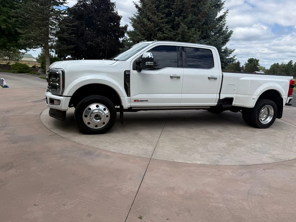 2024 Ford Super Duty 5th Gen - Image 4 of 31