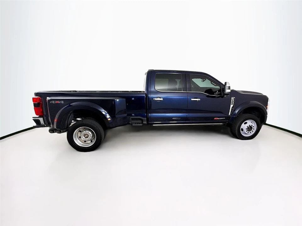 2024 Ford Super Duty 5th Gen - Image 16 of 19