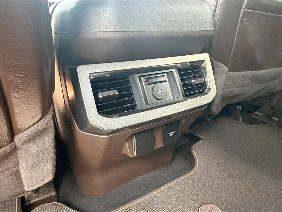 2024 Ford Super Duty 5th Gen - Image 18 of 29