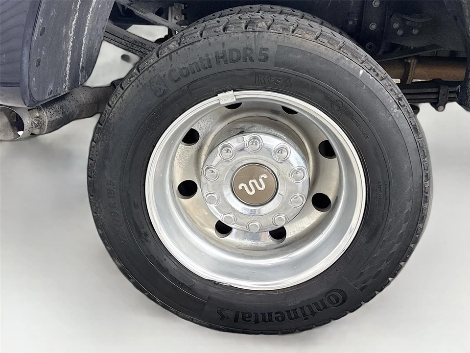 2024 Ford Super Duty 5th Gen - Image 27 of 29