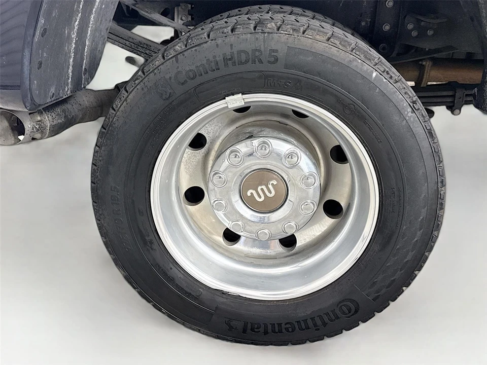 2024 Ford Super Duty 5th Gen - Image 17 of 19