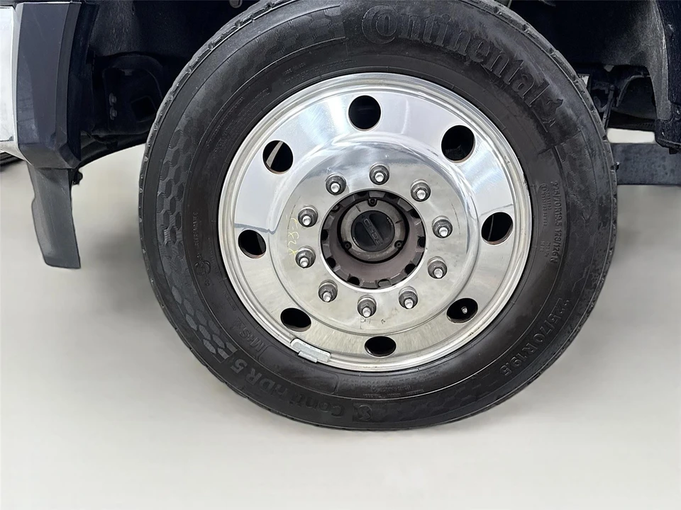 2024 Ford Super Duty 5th Gen - Image 14 of 19