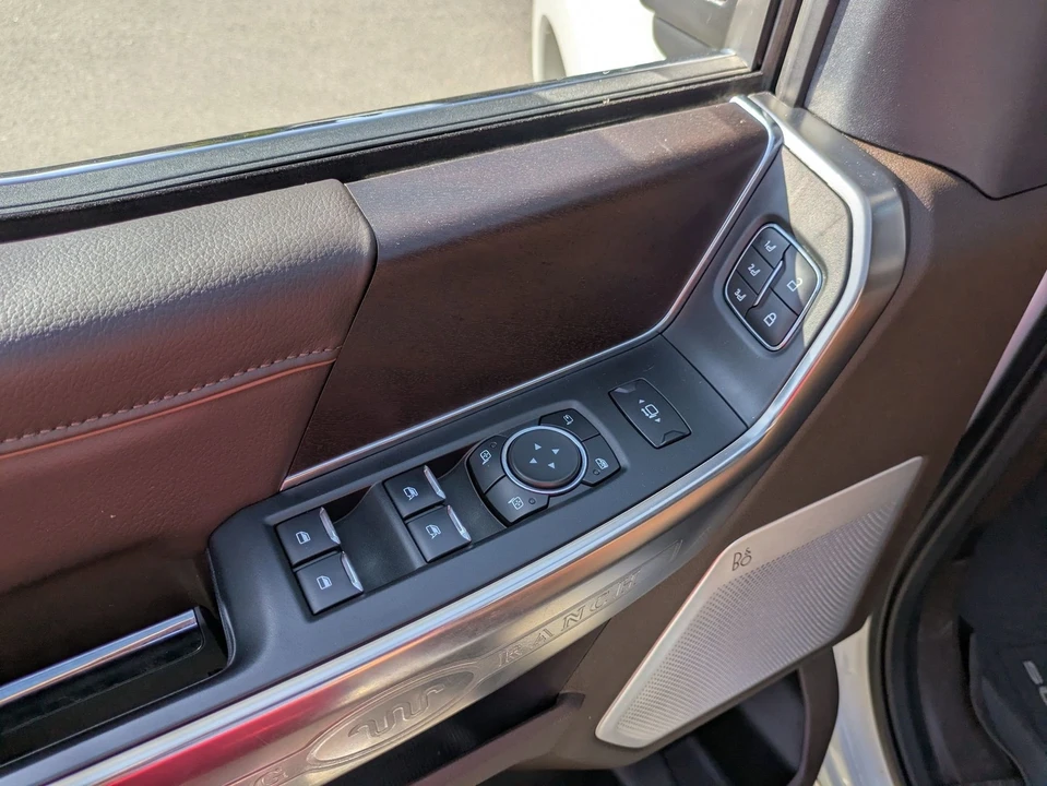 2024 Ford Super Duty 5th Gen - Image 17 of 21