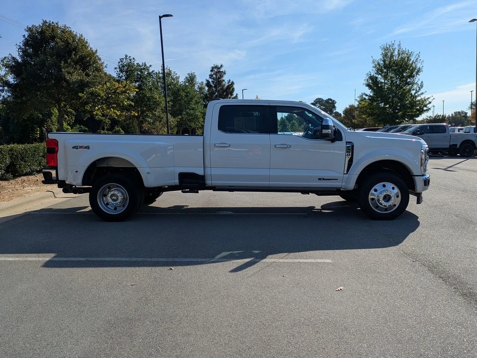2024 Ford Super Duty 5th Gen - Image 3 of 12