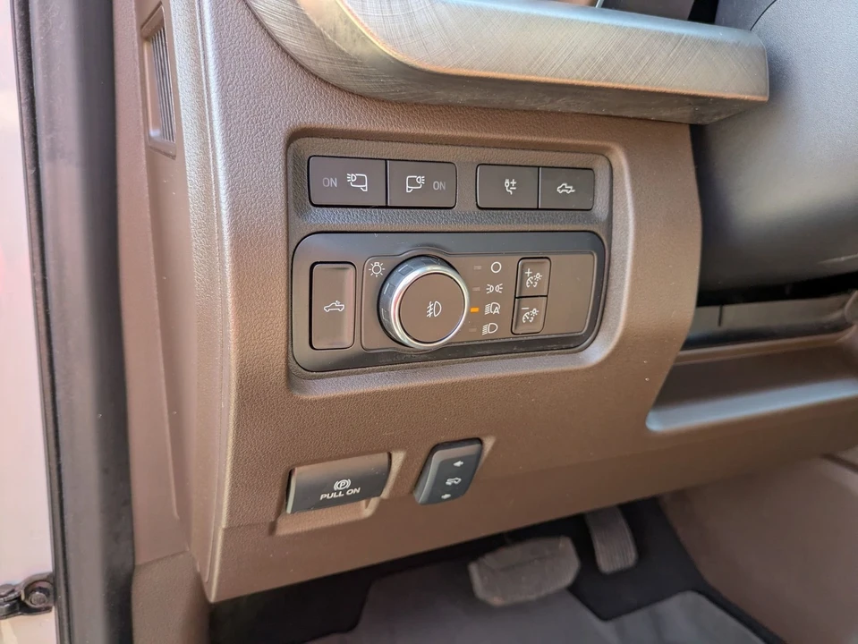 2024 Ford Super Duty 5th Gen - Image 18 of 21