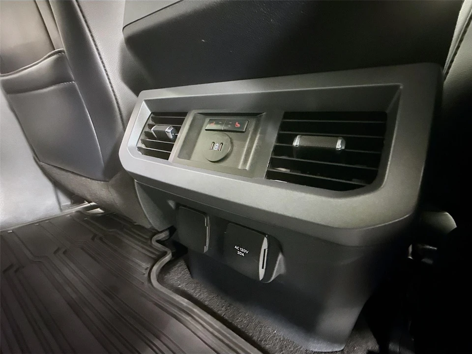 2024 Ford Super Duty 5th Gen - Image 21 of 21