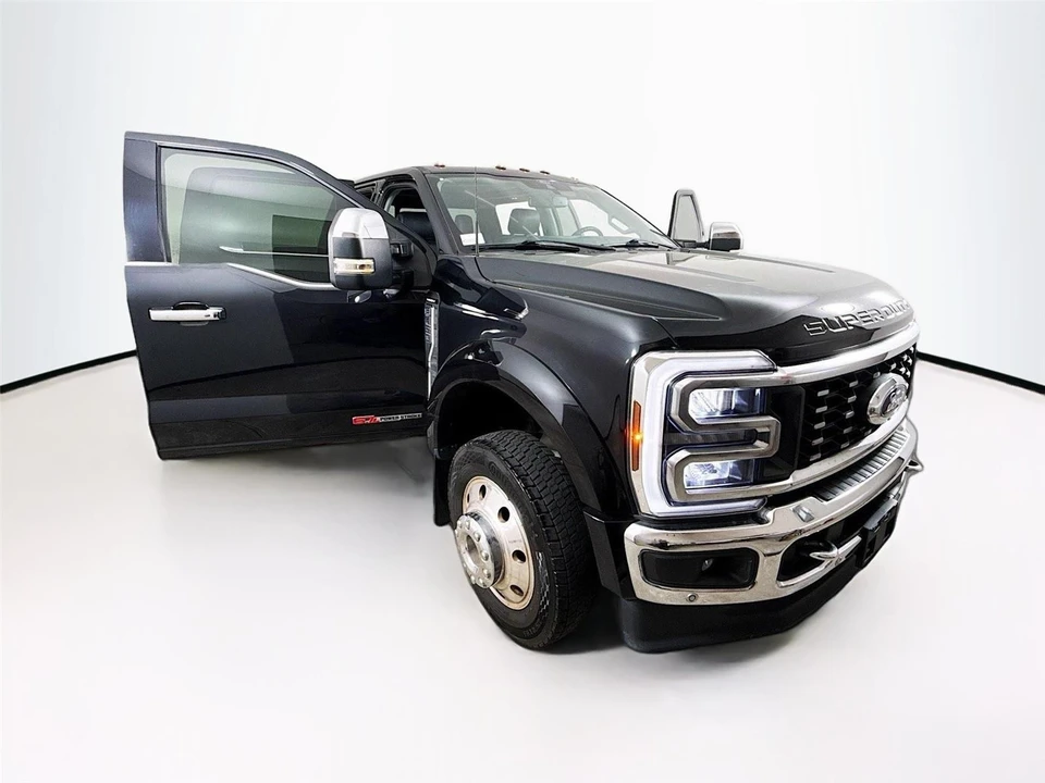 2024 Ford Super Duty 5th Gen - Image 17 of 21
