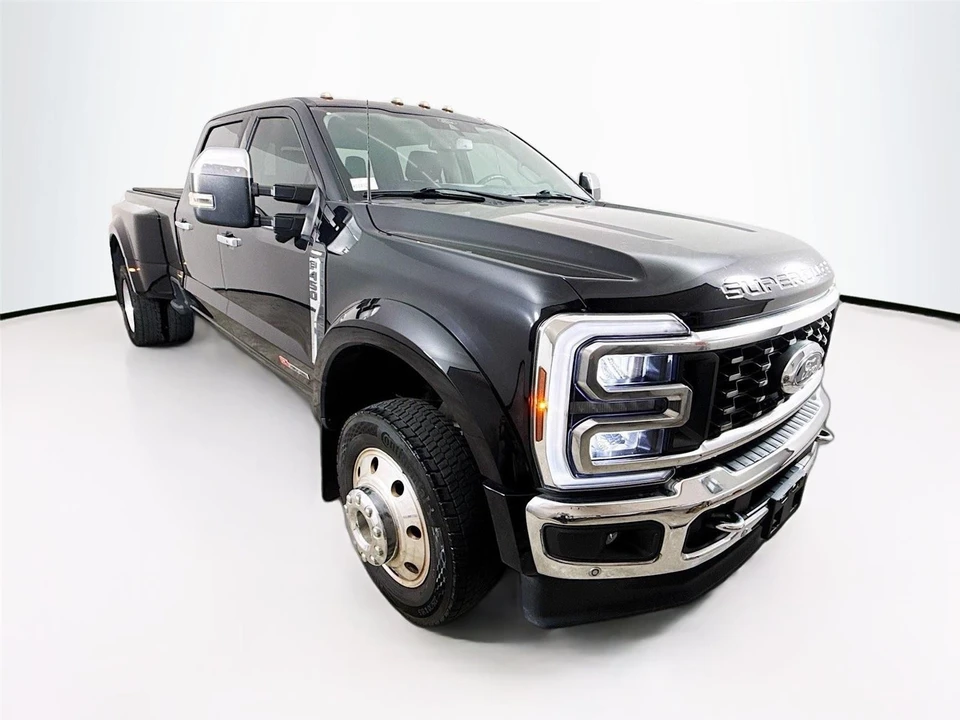 2024 Ford Super Duty 5th Gen - Image 14 of 21