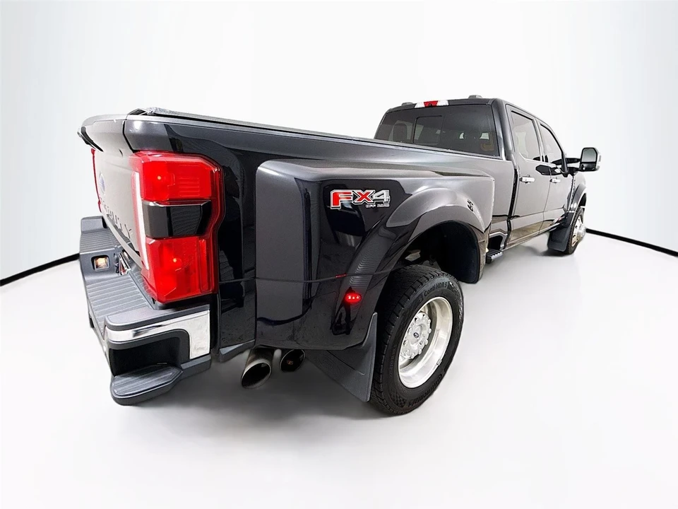 2024 Ford Super Duty 5th Gen - Image 16 of 18