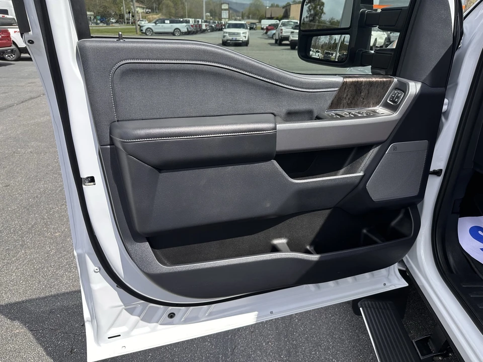 2024 Ford Super Duty 5th Gen - Image 10 of 21
