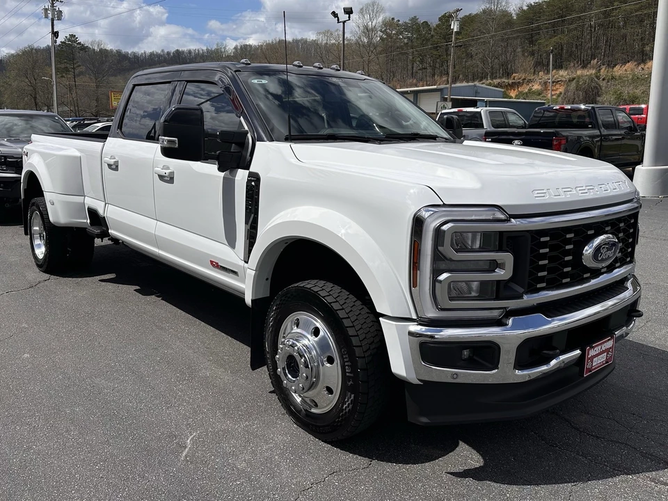 2024 Ford Super Duty 5th Gen - Image 4 of 21