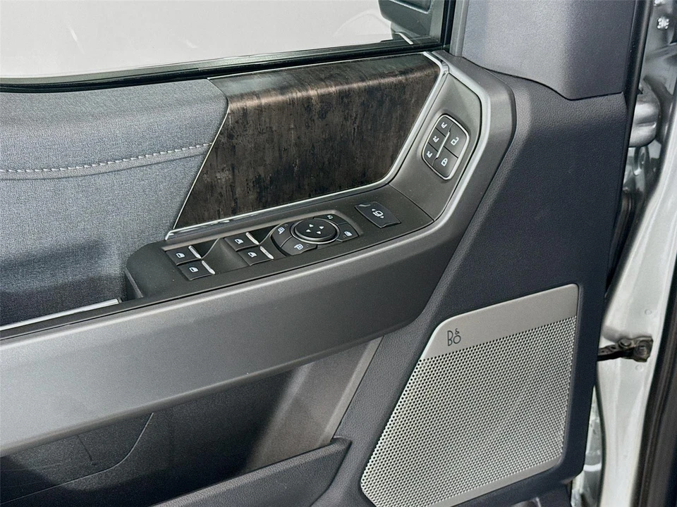 2024 Ford Super Duty 5th Gen - Image 17 of 21