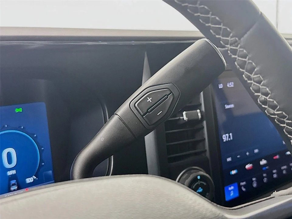 2024 Ford Super Duty 5th Gen - Image 16 of 21