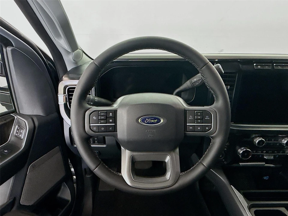 2024 Ford Super Duty 5th Gen - Image 11 of 16